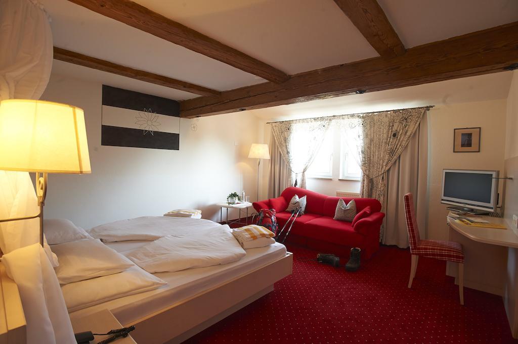 Gastagwirt Hotel Ойгендорф Стая снимка